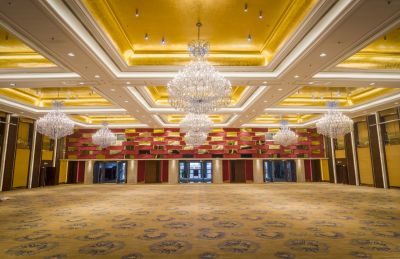 苏州同里湖大饭店桂冠国际演艺厅会场图