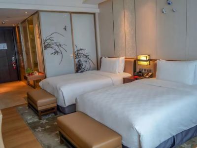 南昌绿地华邑酒店行政双床房客房图