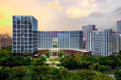 深圳龙岗珠江皇冠假日酒店会议场地封面图