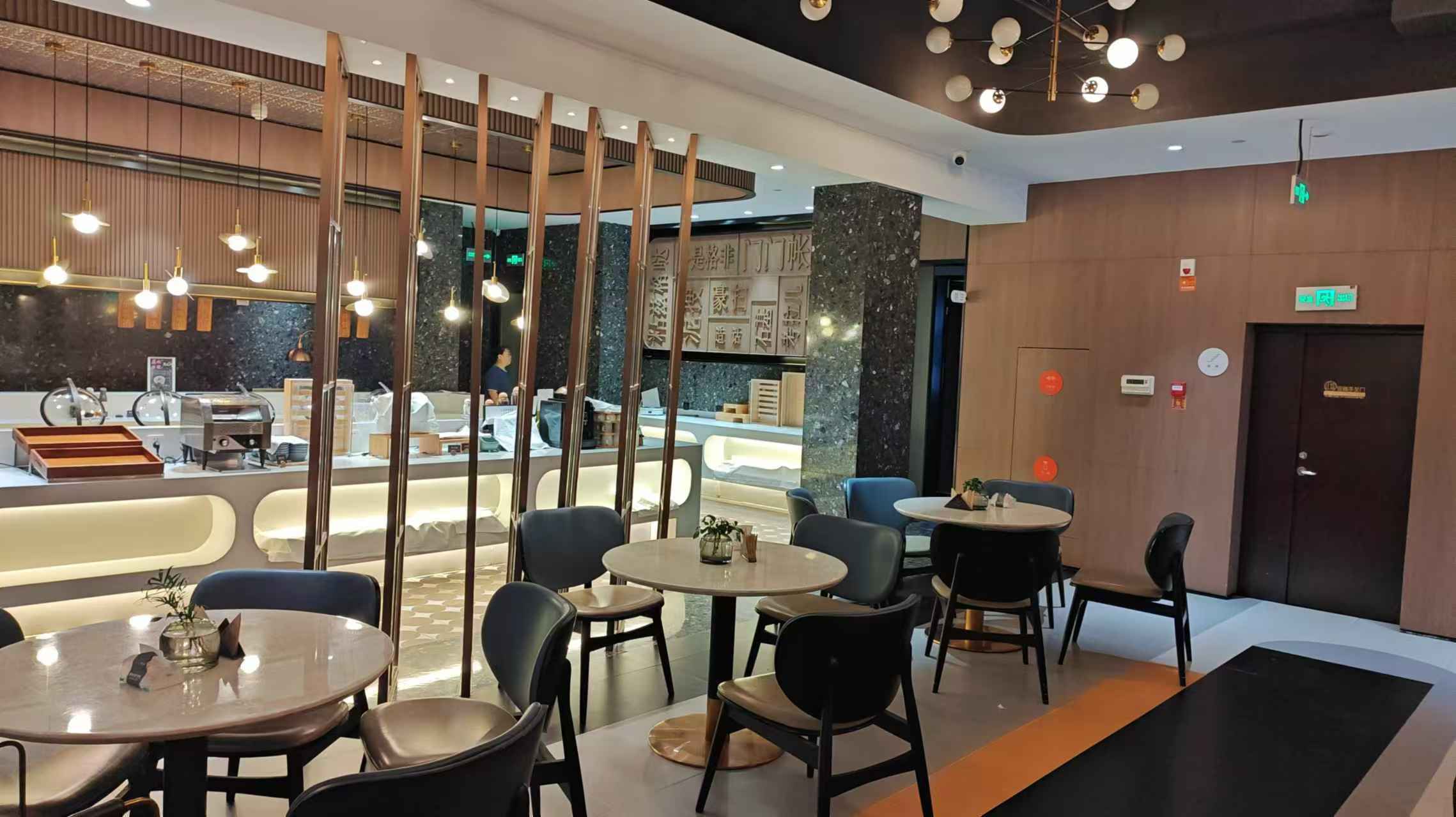 杭州下沙轻居酒店餐厅