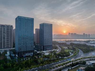 武汉沌口体育中心枫渡酒店外观