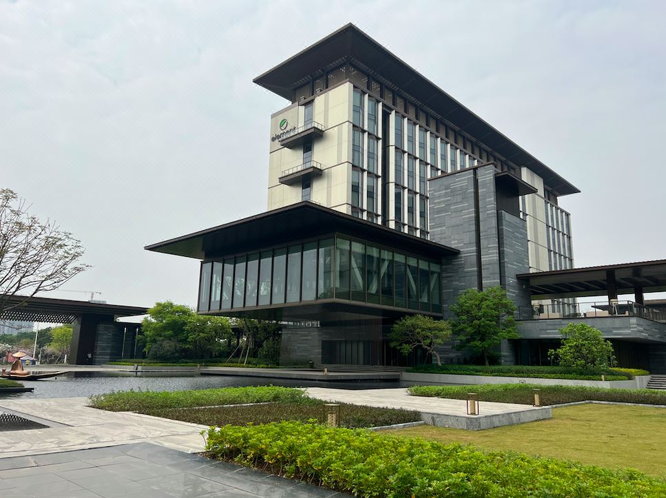 广州白云国际会议中心越秀源宿酒店外观