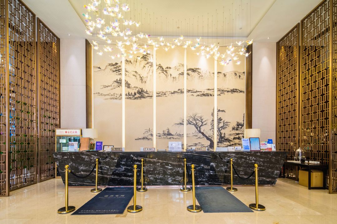 长沙雅士亚华美达广场酒店大堂