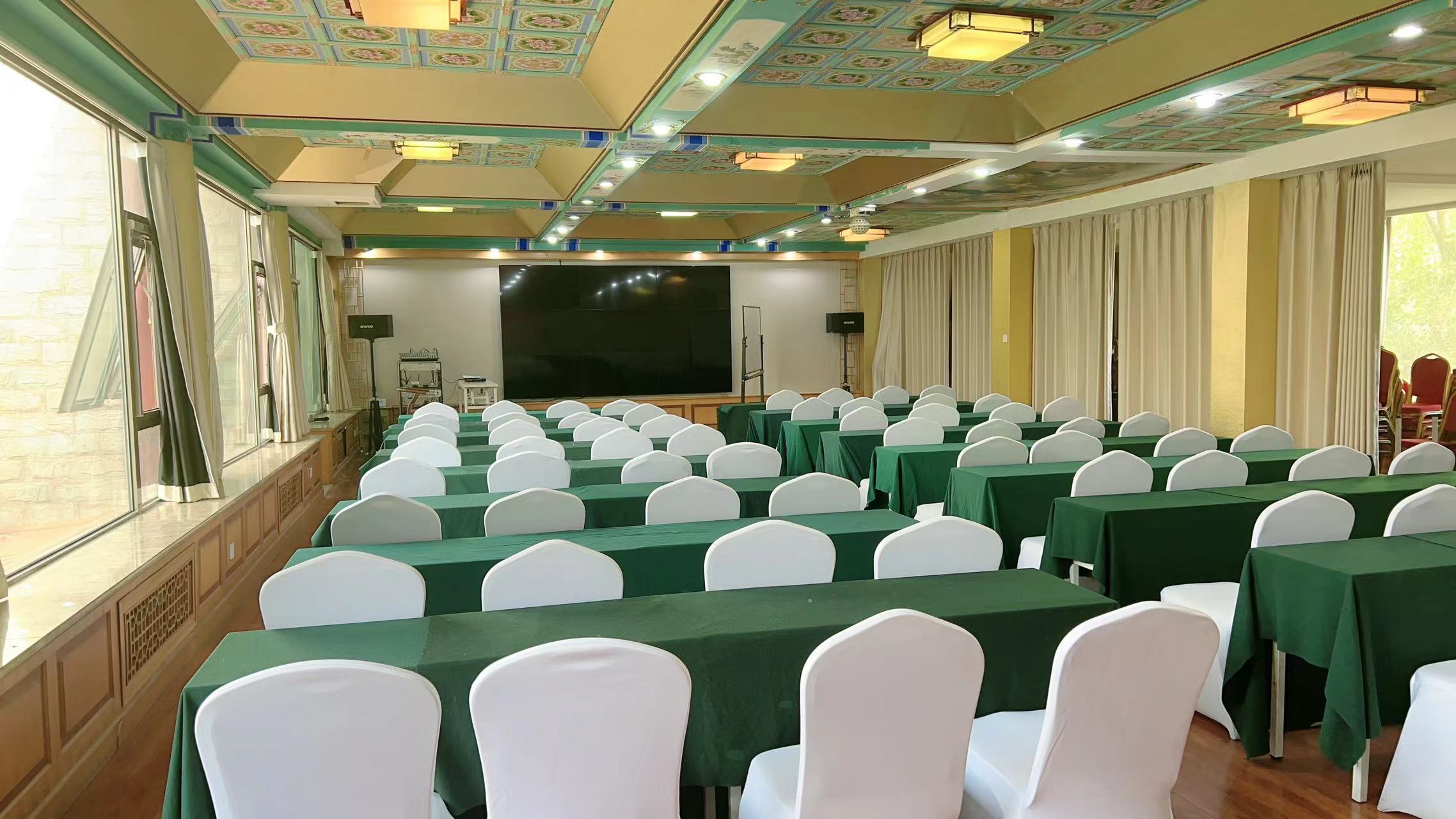 北京龙脉温泉度假村竹林二层会议室会场图