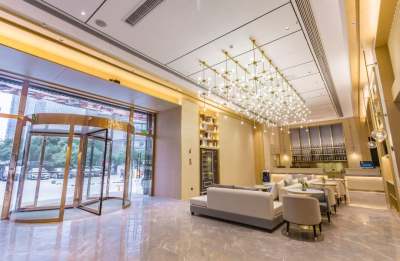 星程酒店(南昌红谷滩绿地双子塔万达广场店)大堂