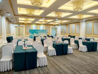 北京温都水城湖湾酒店第七十五会议室会场图