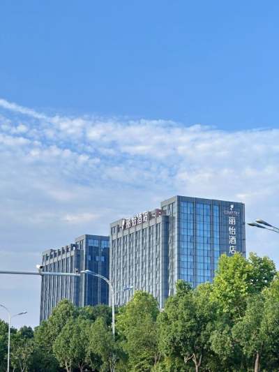 丽怡酒店(武汉天河机场裕福路地铁站店)外观