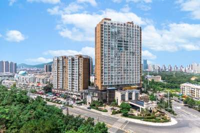 万利达凯瑞国际酒店(武汉纺织大学谭鑫培公园地铁店)会议场地封面图
