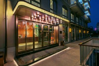 武汉雅阁欢聚酒店(黄鹤楼昙华林店)外观