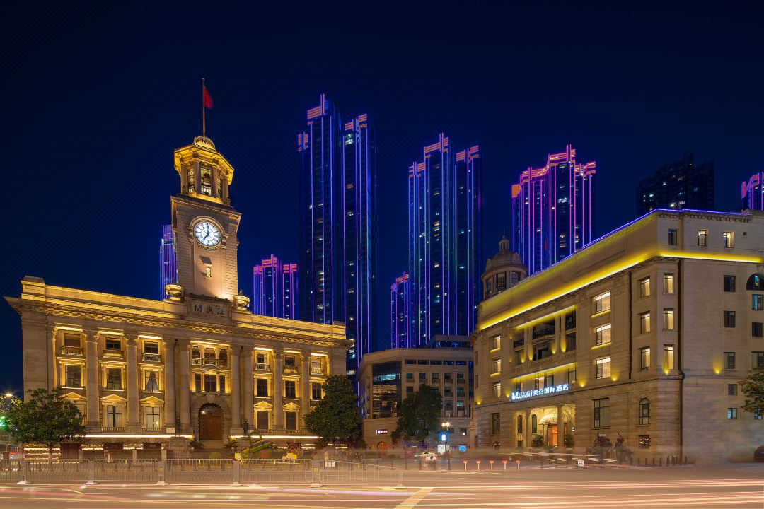 武汉江滩好百年美仑国际酒店外观