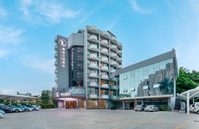 青语花园酒店(海雅缤纷城同乐南地铁站店)外观