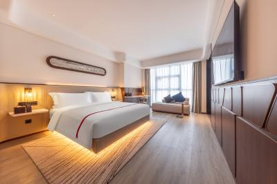 珠海RubySun瑰宝酒店LUXURY奢享大床房客房图