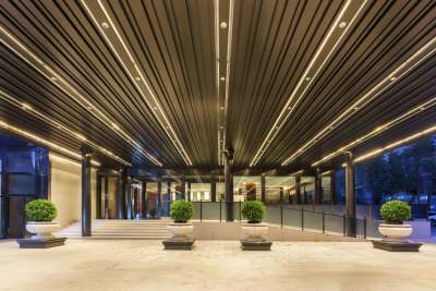 乌鲁木齐北京路火炬大厦城际酒店外观