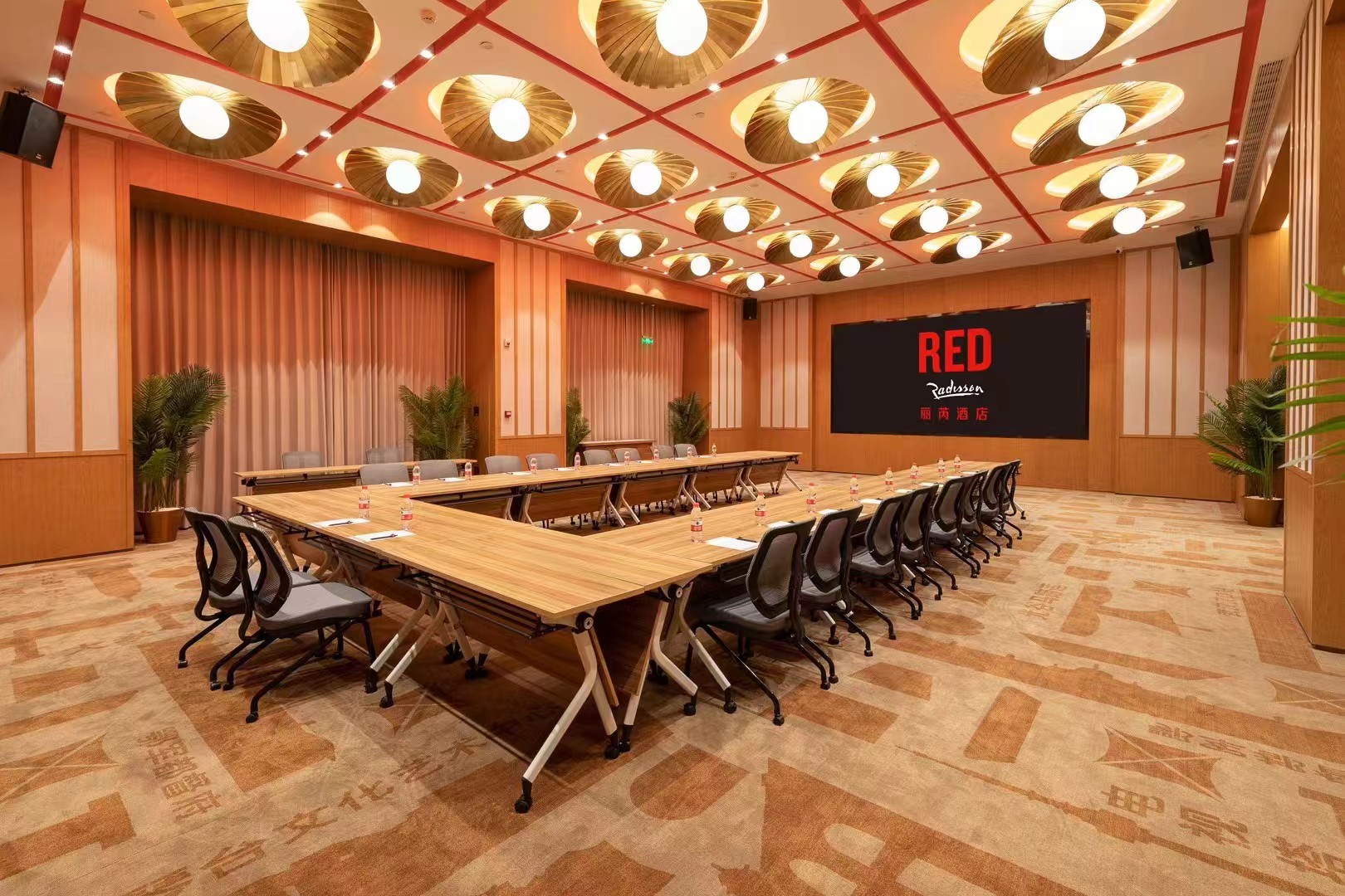 武汉光谷科技会展中心大悦城丽芮酒店多功能厅小会议室会场图