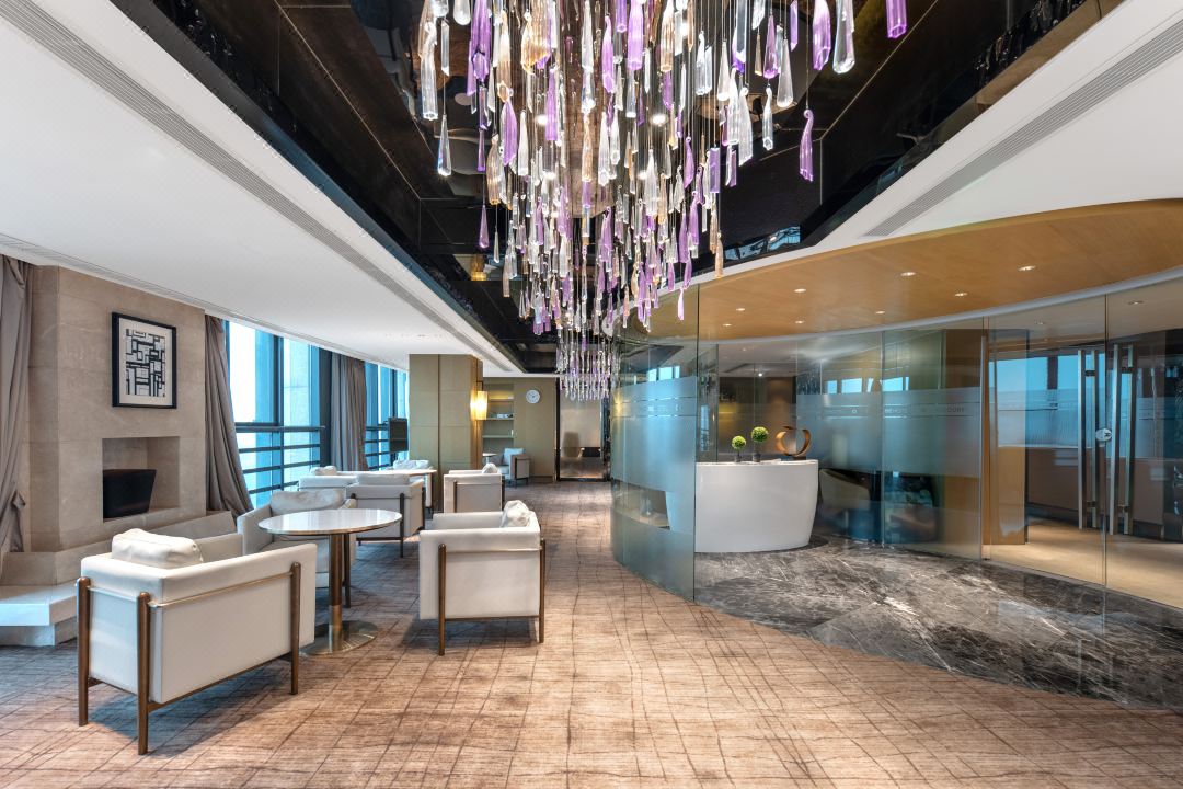 徐州东区绿地铂骊酒店(高铁东站店)大堂