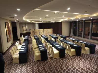 绍兴世茂皇冠假日酒店越州厅会场图