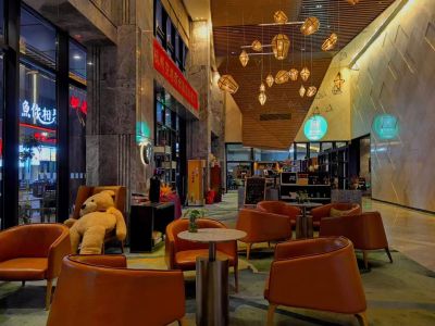 杭州萧山国际机场假日酒店（空港新天地店）大堂