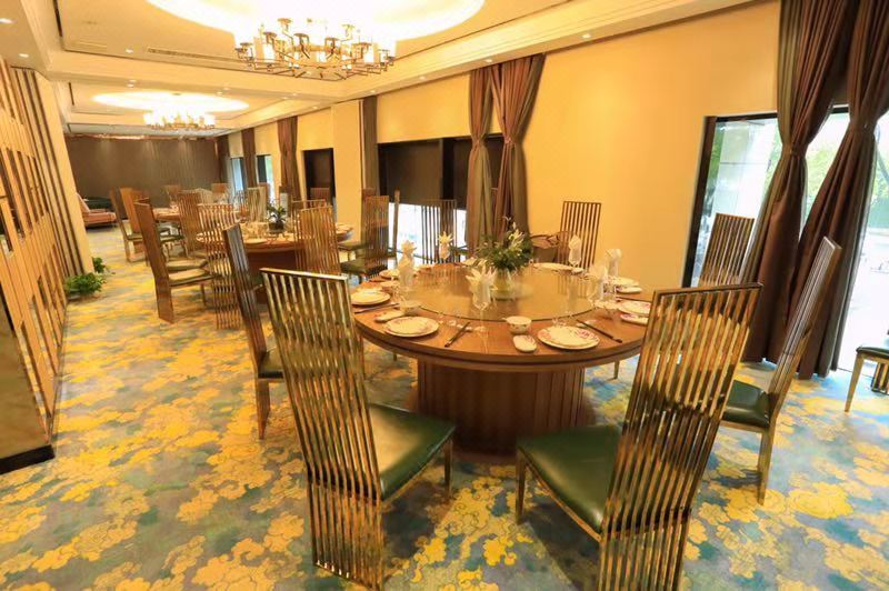 武汉泰洋酒店（体育中心东风公司店）V9包厢餐厅图
