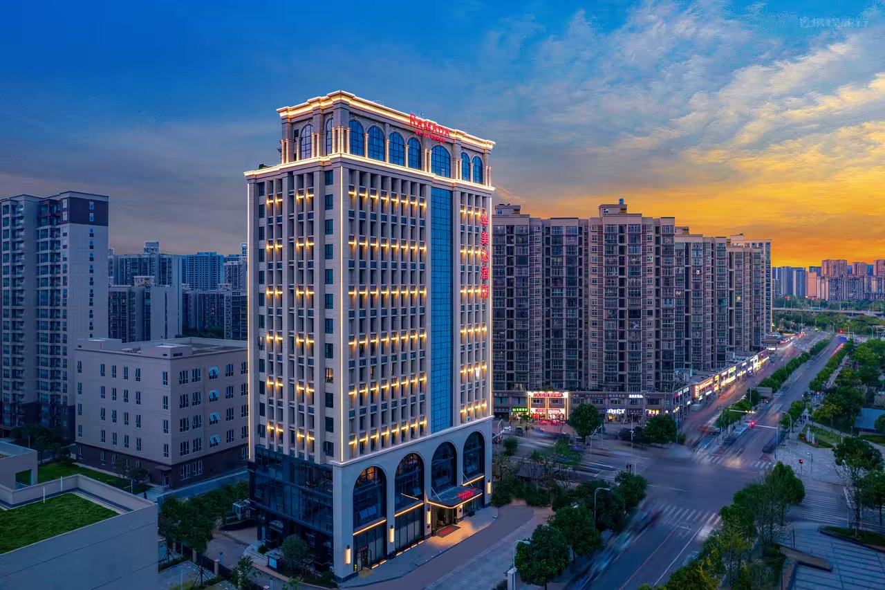 长沙洋湖华美达酒店外观