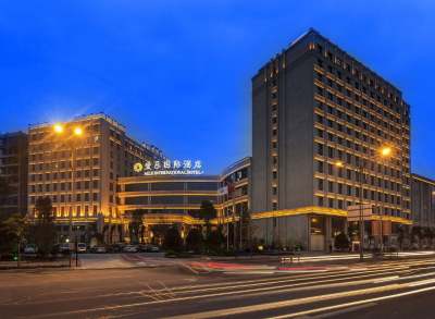 晋江爱乐国际酒店外观