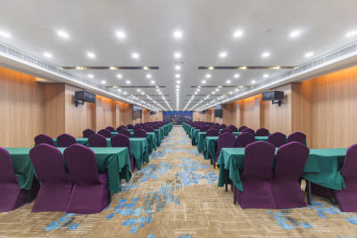 万信R酒店（武汉华中科技大学东校区佳园路地铁站店）周边环境