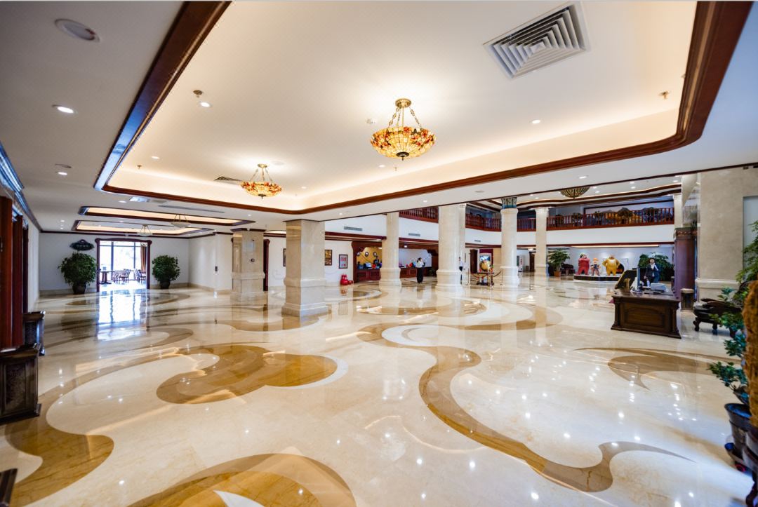 长白山乐高美温泉度假酒店大堂