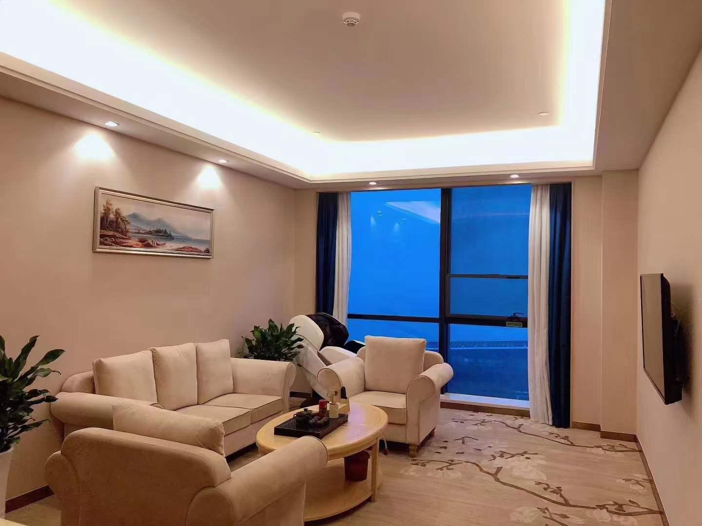 维也纳酒店九江市政府八里湖店套房客房图