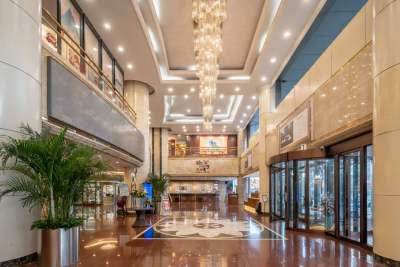 良友富临大酒店(济南泉城广场大明湖店)大堂