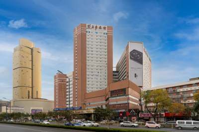 济南玉泉森信大酒店(泉城广场趵突泉店)外观