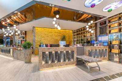 济南玉泉森信大酒店(泉城广场趵突泉店)大堂