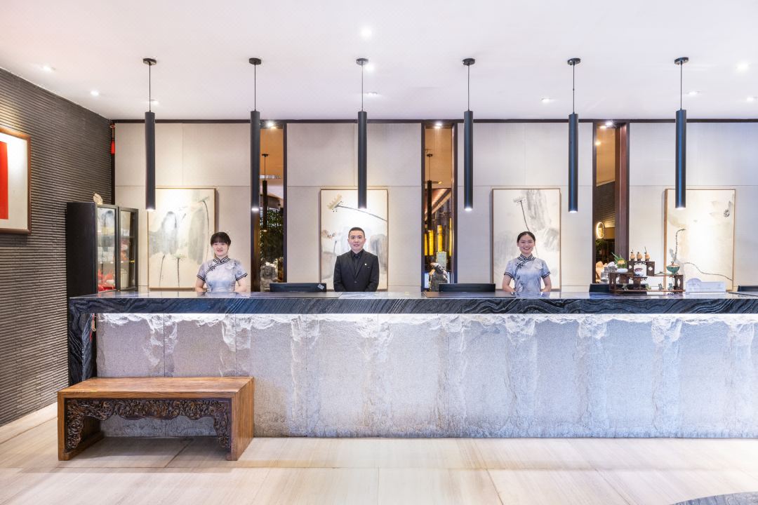 书香世家酒店(济南高新万达会展中心店)大堂