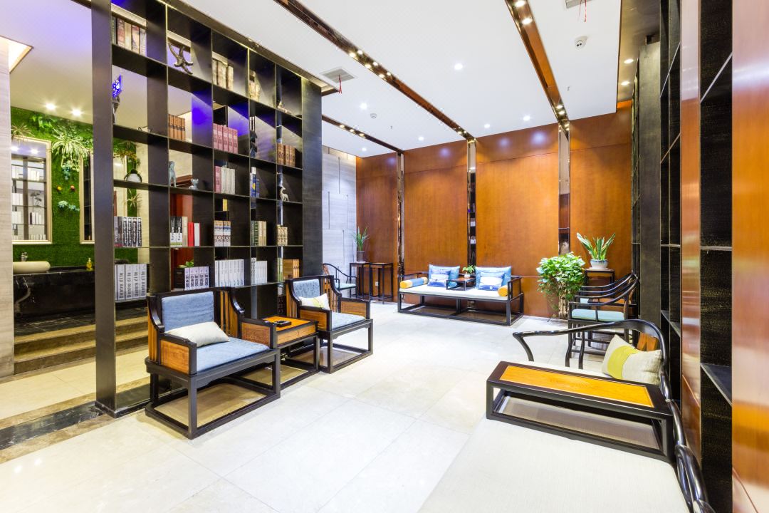悦凯国际酒店(萍乡翡翠城世纪广场店)大堂