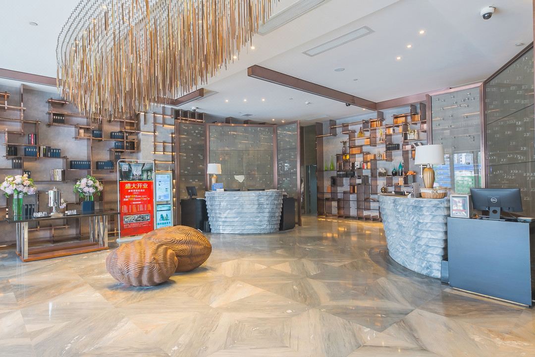 康莱博国际酒店(赣州章贡区汽车站店)大堂