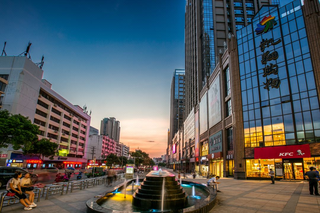 鹰潭凯翔酒店外观