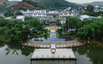 安远三百山温泉旅游度假区酒店外观