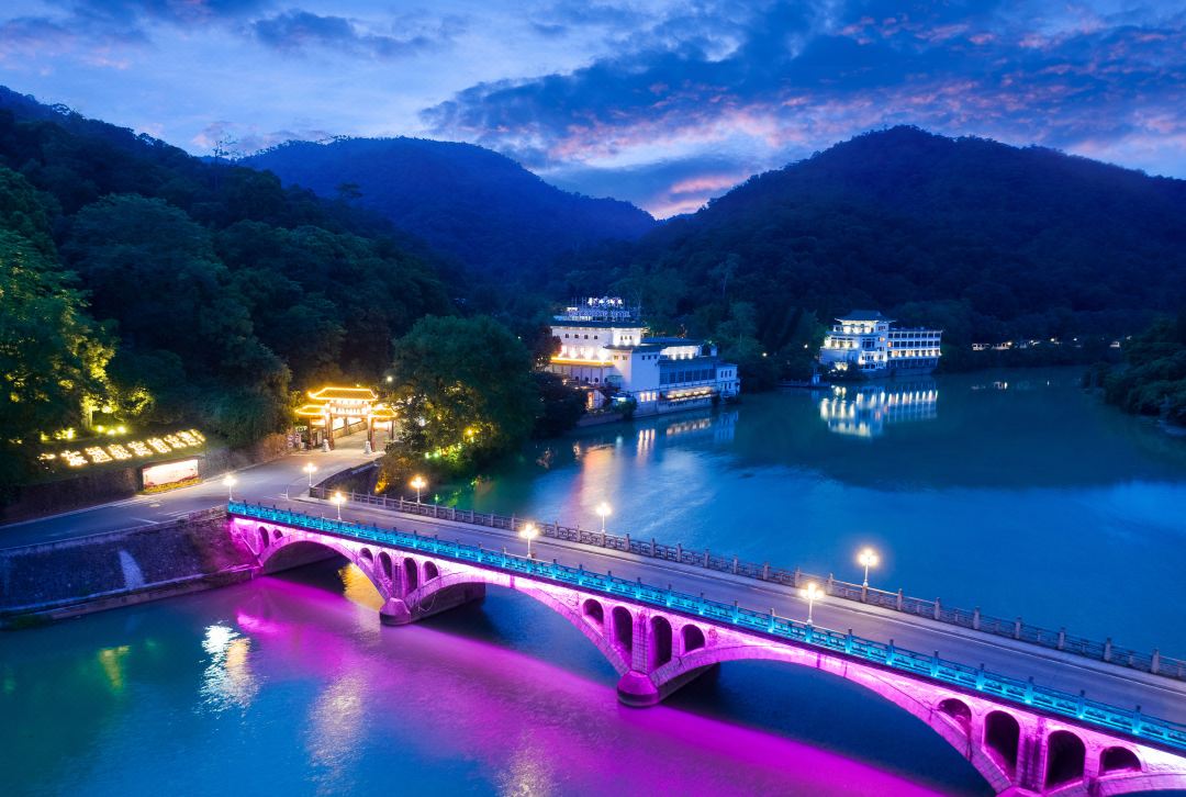 广东温泉宾馆外观