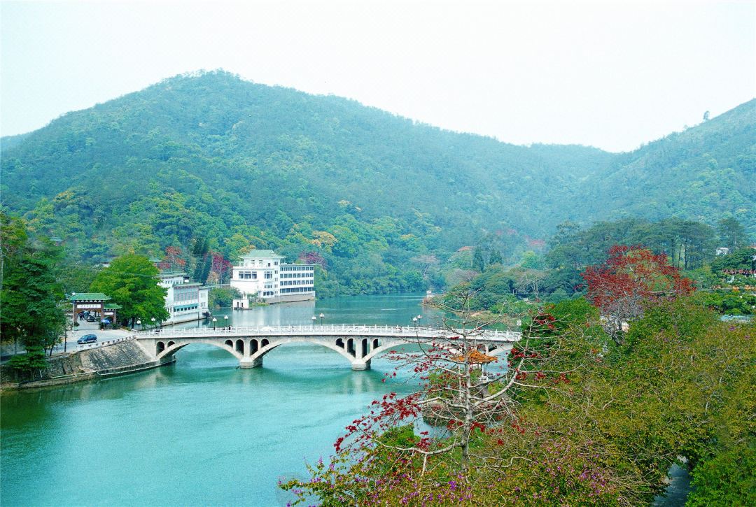 广东温泉宾馆会议场地封面图
