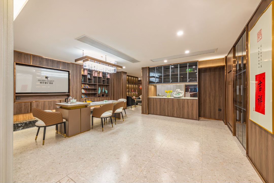 丽呈睿轩酒店(广州琶洲会展中心金融城店)大堂