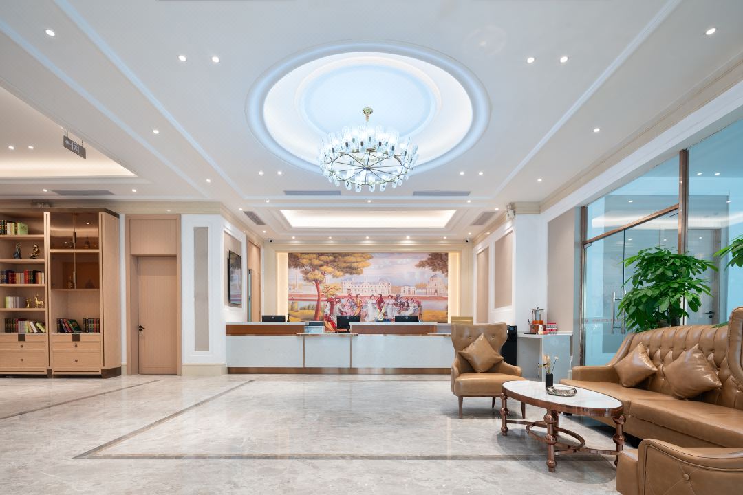 维也纳酒店(广州白云国际机场航站楼店)大堂