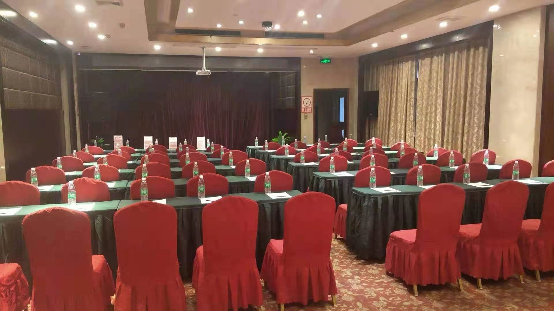 山水国际大酒店(九江火车站快乐城店)阳光厅会场图