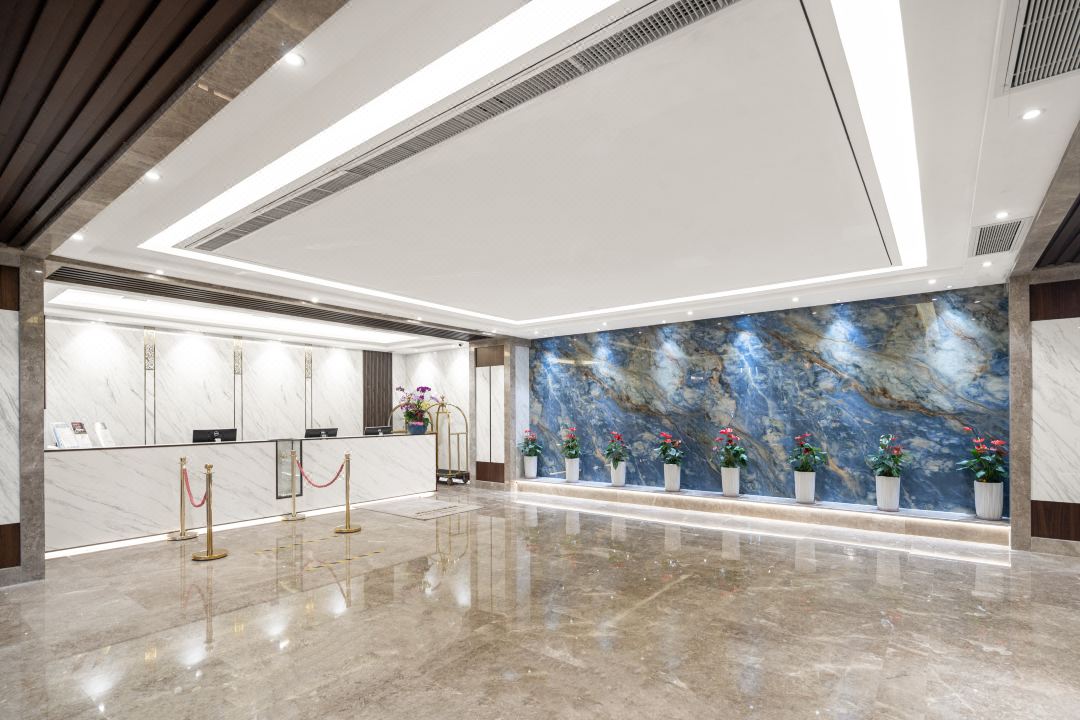 厦门白海豚酒店(环岛路椰风寨沙滩店)大堂