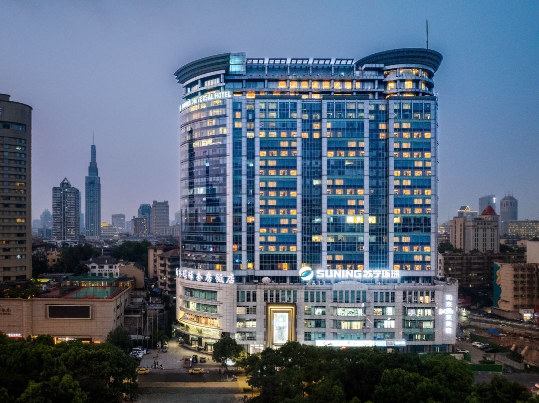 南京苏宁环球套房饭店外观