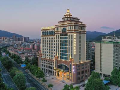 维也纳国际酒店(肇庆鼎湖山万达广场店)会议场地封面图