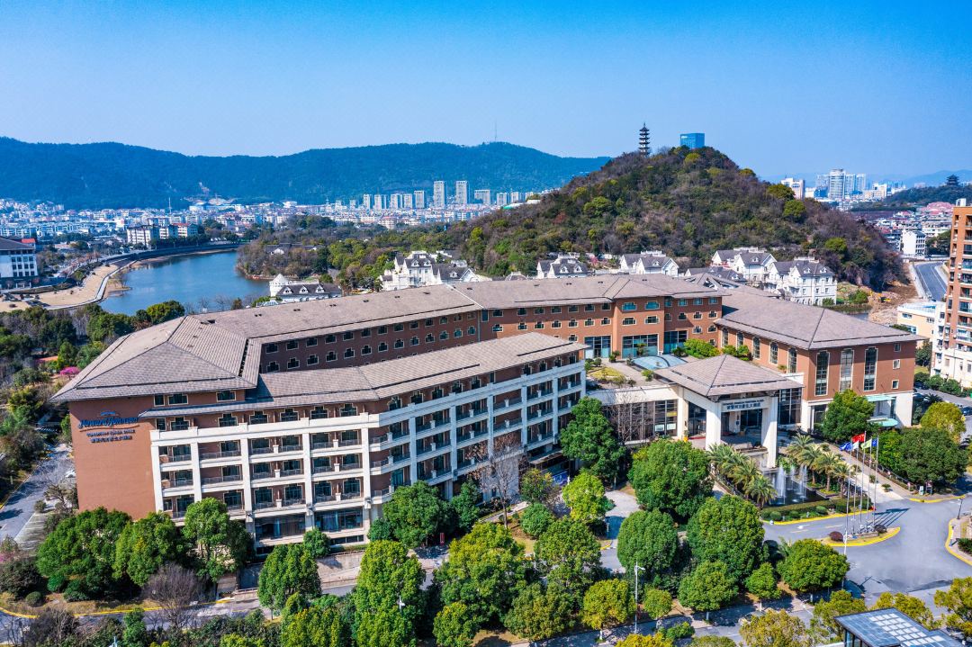 诸暨同方豪生大酒店外观