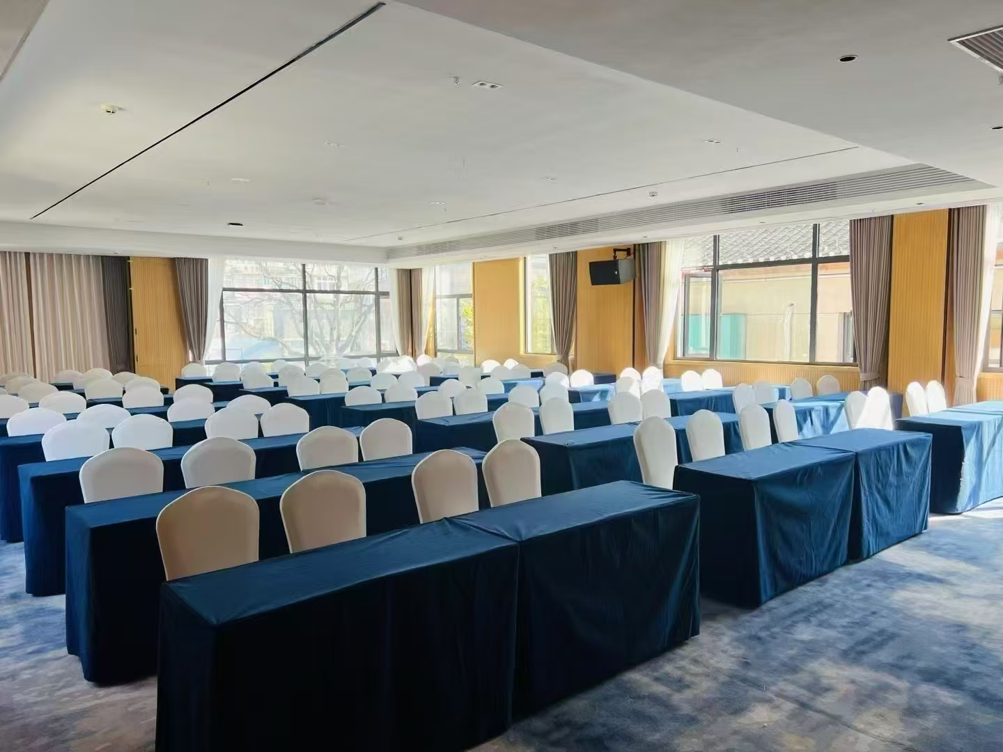 黄石未苏湾花间亭·飞花会议室2会场图