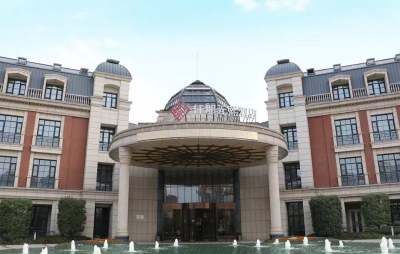 郑州仟那元熙酒店外观