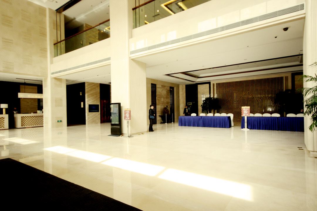 沈阳东北大学国际学术交流中心大堂