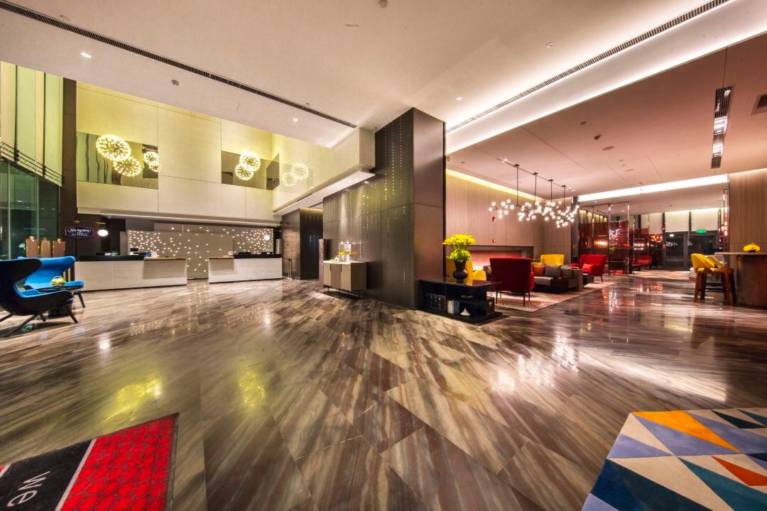 郑州郑东新区希尔顿欢朋酒店大堂