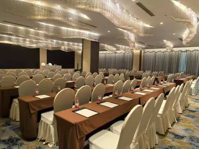 上海汽车城瑞立酒店浦江厅会场图