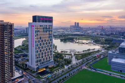 佛山南海利泰皇冠假日酒店会议场地封面图
